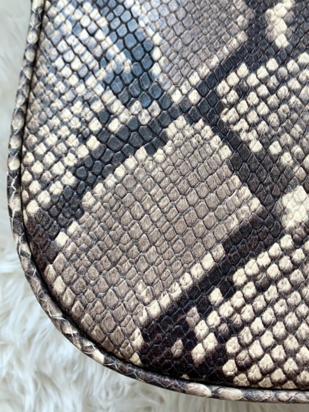 Lk New Banana Republic Snake Print Leather Crossbody purse - Picture 12 of 15